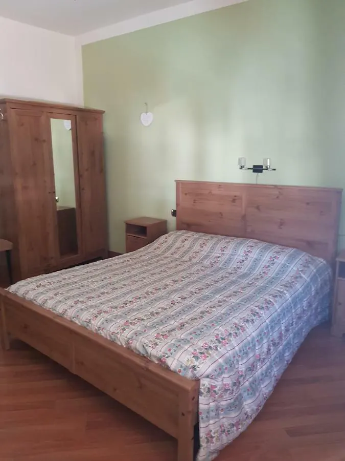 Konukevi B&B Del Lago Ispra